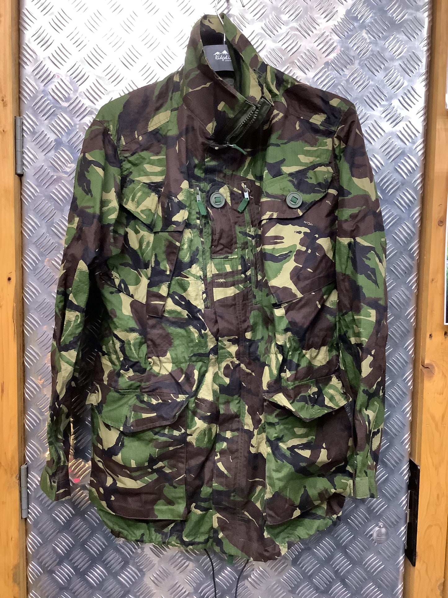Ex. British Army - Windproof Smock DPM Jacket 190/112 - As New