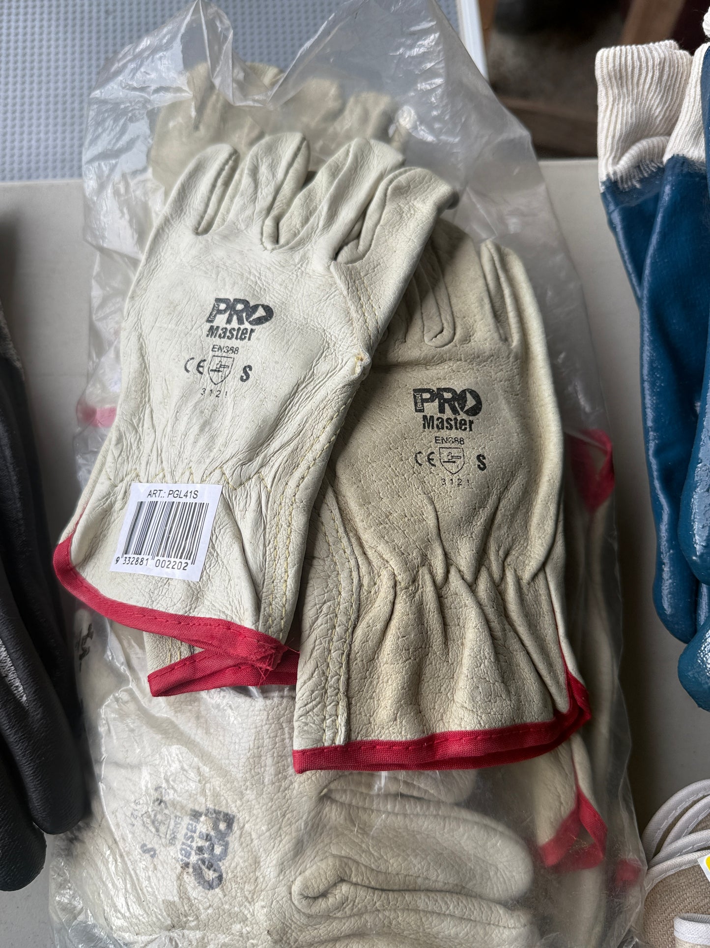 Various Gloves, Leather, Rubber, Work Gloves From $1 a pair