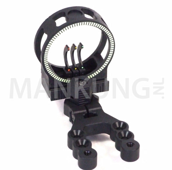 Black bow sight with multiple pins on a white background, branded 'Mankin'ngz'.