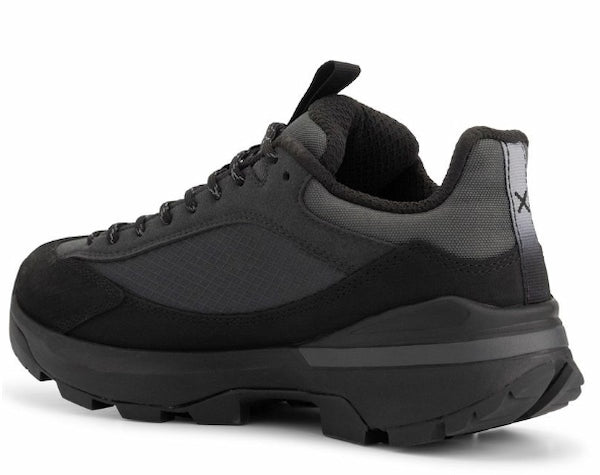 Hi-Tec Crest WP Womens Black/Charcoal