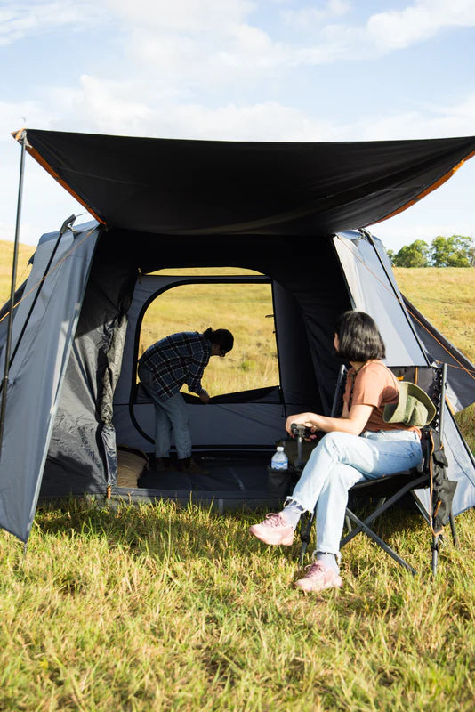 OZtrail - Fast Frame Blockout Lumos 6 Person Tent